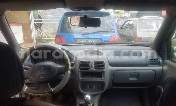Acheter Occasion Voiture Renault Clio Gris à Antananarivo, Analamanga Acheter Occasion Voiture Renault Clio Gris à Antananarivo, Analamanga