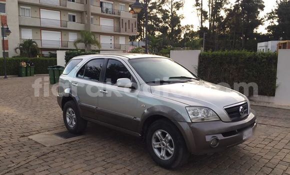 Acheter Occasion Voiture Kia Sorento Gris à Antananarivo, Analamanga Acheter Occasion Voiture Kia Sorento Gris à Antananarivo, Analamanga