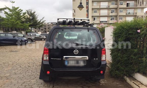 Acheter Occasion Voiture Nissan Pathfinder Noir à Antananarivo, Analamanga Acheter Occasion Voiture Nissan Pathfinder Noir à Antananarivo, Analamanga