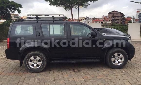 Acheter Occasion Voiture Nissan Pathfinder Noir à Antananarivo, Analamanga Acheter Occasion Voiture Nissan Pathfinder Noir à Antananarivo, Analamanga