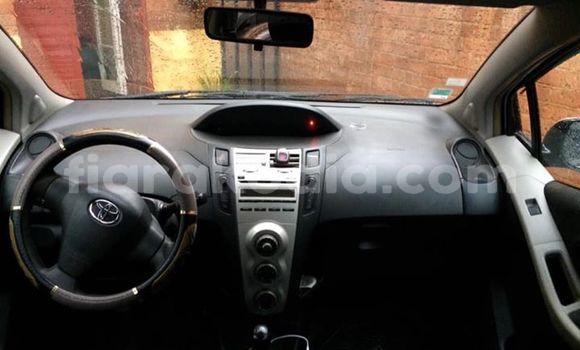 Acheter Occasion Voiture Toyota Yaris Gris à Antananarivo, Analamanga Acheter Occasion Voiture Toyota Yaris Gris à Antananarivo, Analamanga
