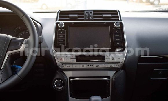 Acheter Import Voiture Toyota Prado Noir à Import - Dubai, Diana Acheter Import Voiture Toyota Prado Noir à Import - Dubai, Diana