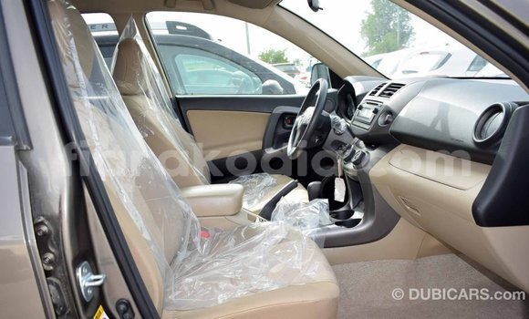 Acheter Import Utilitaire Toyota HiAce Autre à Import - Dubai, Diana Acheter Import Utilitaire Toyota HiAce Autre à Import - Dubai, Diana