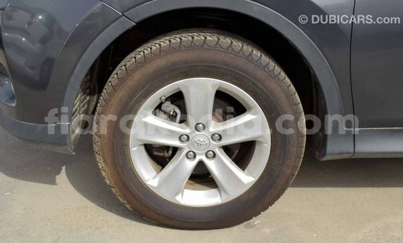 Acheter Import Utilitaire Toyota HiAce Autre à Import - Dubai, Diana