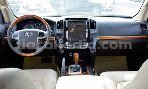 Hividy Toyota Land Cruiser Hafa Car in Import - Dubai in Diana Hividy Toyota Land Cruiser Hafa Car in Import - Dubai in Diana