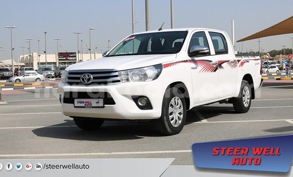 Acheter Import Voiture Toyota Hilux Blanc à Import - Dubai, Diana Acheter Import Voiture Toyota Hilux Blanc à Import - Dubai, Diana