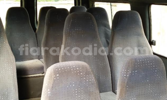 Acheter Occasion Utilitaire Volkswagen TRUCK Rouge à Antananarivo, Analamanga Acheter Occasion Utilitaire Volkswagen TRUCK Rouge à Antananarivo, Analamanga