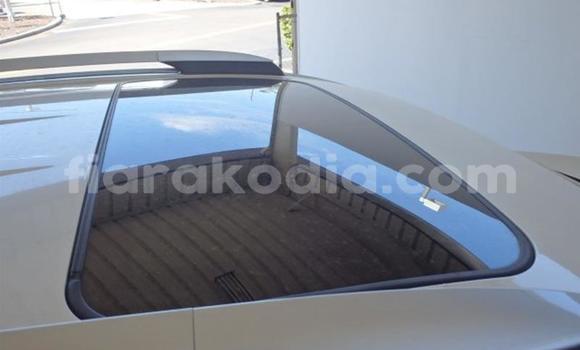 Acheter Occasion Voiture Toyota RAV4 Vert à Antananarivo, Analamanga Acheter Occasion Voiture Toyota RAV4 Vert à Antananarivo, Analamanga