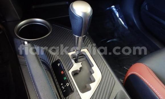 Acheter Occasion Voiture Toyota RAV4 Vert à Antananarivo, Analamanga Acheter Occasion Voiture Toyota RAV4 Vert à Antananarivo, Analamanga