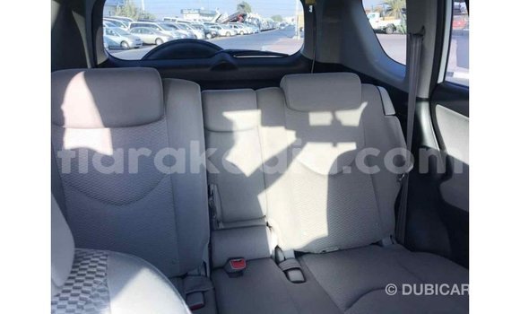 Hividy Toyota HiAce fotsy Truck in Import - Dubai in Diana Hividy Toyota HiAce fotsy Truck in Import - Dubai in Diana