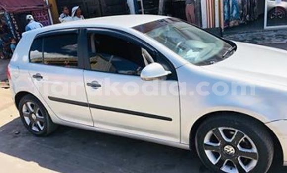 Acheter Occasion Voiture Volkswagen Golf Gris à Antananarivo, Analamanga Acheter Occasion Voiture Volkswagen Golf Gris à Antananarivo, Analamanga