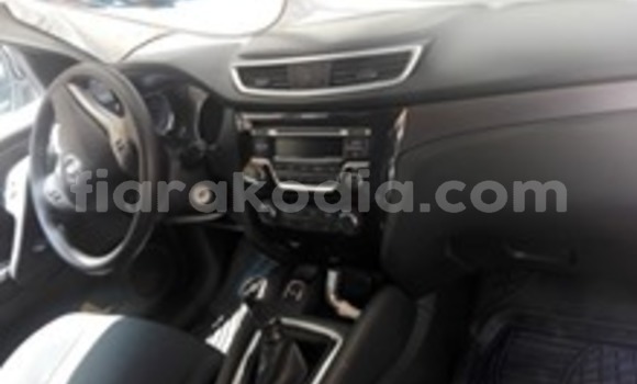 Acheter Occasion Voiture Nissan Qashqai Blanc à Antananarivo, Analamanga Acheter Occasion Voiture Nissan Qashqai Blanc à Antananarivo, Analamanga