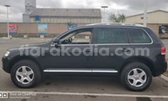 Acheter Occasion Voiture Volkswagen Touareg Noir à Antananarivo, Analamanga Acheter Occasion Voiture Volkswagen Touareg Noir à Antananarivo, Analamanga
