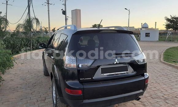 Hividy Mitsubishi Outlander Black Car in Antananarivo in Analamanga Hividy Mitsubishi Outlander Black Car in Antananarivo in Analamanga