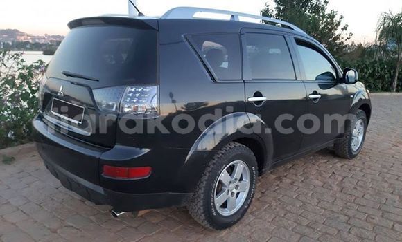 Hividy Mitsubishi Outlander Black Car in Antananarivo in Analamanga Hividy Mitsubishi Outlander Black Car in Antananarivo in Analamanga