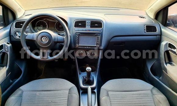 Hividy Volkswagen Polo Black Car in Antananarivo in Analamanga Hividy Volkswagen Polo Black Car in Antananarivo in Analamanga