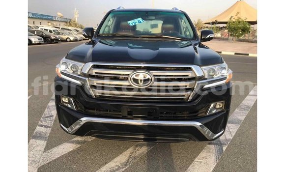 Acheter Import Voiture Toyota Land Cruiser Noir à Import - Dubai, Diana Acheter Import Voiture Toyota Land Cruiser Noir à Import - Dubai, Diana
