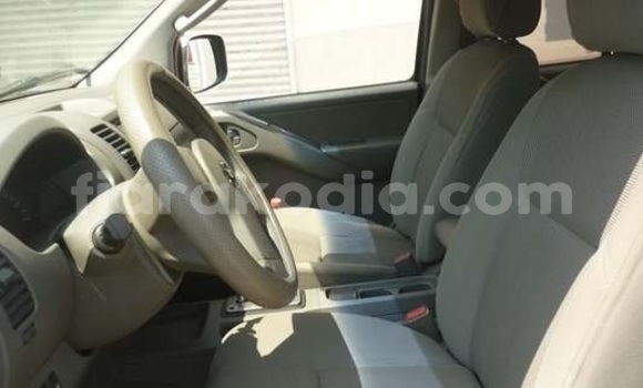Acheter Occasion Voiture Nissan Navara Gris à Antananarivo, Analamanga Acheter Occasion Voiture Nissan Navara Gris à Antananarivo, Analamanga