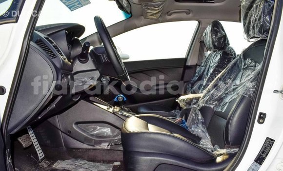 Hividy Kia Cerato fotsy Car in Import - Dubai in Diana Hividy Kia Cerato fotsy Car in Import - Dubai in Diana