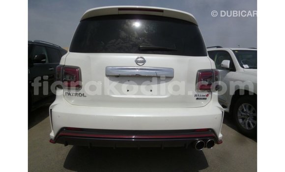 Acheter Import Voiture Nissan Patrol Blanc à Import - Dubai, Diana Acheter Import Voiture Nissan Patrol Blanc à Import - Dubai, Diana