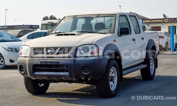 Hividy Nissan NP 300 fotsy Car in Import - Dubai in Diana Hividy Nissan NP 300 fotsy Car in Import - Dubai in Diana