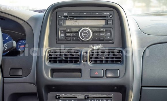 Hividy Nissan NP 300 fotsy Car in Import - Dubai in Diana Hividy Nissan NP 300 fotsy Car in Import - Dubai in Diana