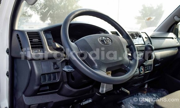 Hividy Toyota Hiace fotsy Car in Import - Dubai in Diana Hividy Toyota Hiace fotsy Car in Import - Dubai in Diana
