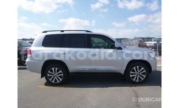 Acheter Import Voiture Toyota Land Cruiser Autre à Import - Dubai, Diana Acheter Import Voiture Toyota Land Cruiser Autre à Import - Dubai, Diana