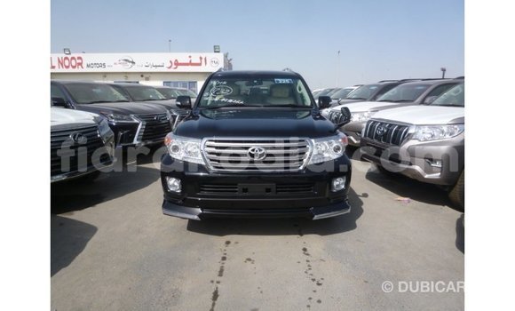 Acheter Import Voiture Toyota Land Cruiser Noir à Import - Dubai, Diana Acheter Import Voiture Toyota Land Cruiser Noir à Import - Dubai, Diana