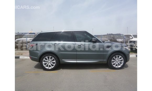 Acheter Import Voiture Land Rover Range Rover Vert à Import - Dubai, Diana Acheter Import Voiture Land Rover Range Rover Vert à Import - Dubai, Diana