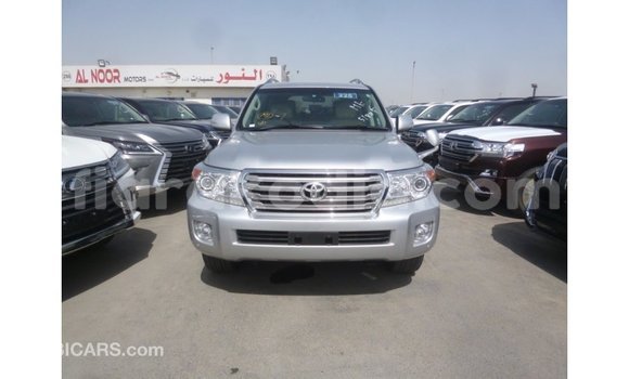 Acheter Import Voiture Toyota Land Cruiser Autre à Import - Dubai, Diana Acheter Import Voiture Toyota Land Cruiser Autre à Import - Dubai, Diana
