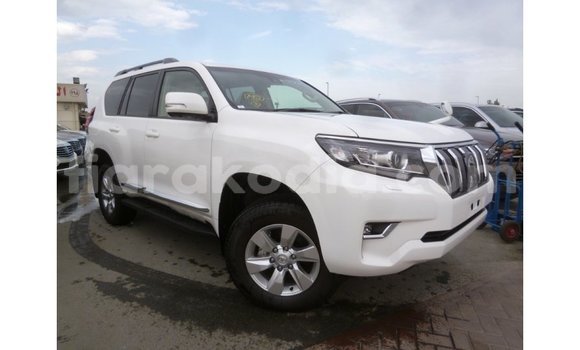 Acheter Import Voiture Toyota Prado Blanc à Import - Dubai, Diana Acheter Import Voiture Toyota Prado Blanc à Import - Dubai, Diana