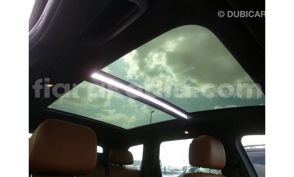 Acheter Import Voiture Volkswagen Touareg Marron à Import - Dubai, Diana Acheter Import Voiture Volkswagen Touareg Marron à Import - Dubai, Diana