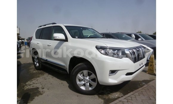 Acheter Import Voiture Toyota Prado Blanc à Import - Dubai, Diana Acheter Import Voiture Toyota Prado Blanc à Import - Dubai, Diana