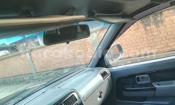 Hividy Nissan Pathfinder Black Car in Antananarivo in Analamanga Hividy Nissan Pathfinder Black Car in Antananarivo in Analamanga