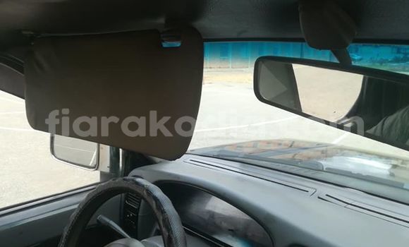 Hividy Nissan Pathfinder Black Car in Antananarivo in Analamanga Hividy Nissan Pathfinder Black Car in Antananarivo in Analamanga