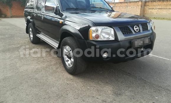 Hividy Nissan Pathfinder Black Car in Antananarivo in Analamanga Hividy Nissan Pathfinder Black Car in Antananarivo in Analamanga