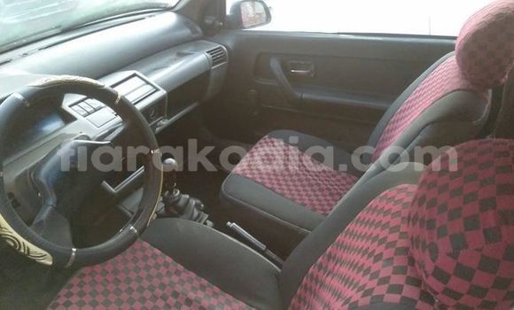 Buy Used Renault Clio Red Car in Antananarivo in Analamanga Buy Used Renault Clio Red Car in Antananarivo in Analamanga