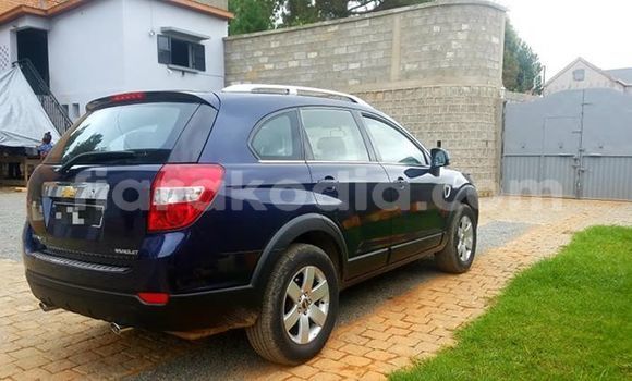 Hividy Chevrolet Captiva Blue Car in Antananarivo in Analamanga Hividy Chevrolet Captiva Blue Car in Antananarivo in Analamanga