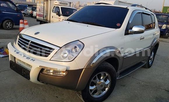 Hividy SsangYong Rexton fotsy Car in Antananarivo in Analamanga Hividy SsangYong Rexton fotsy Car in Antananarivo in Analamanga