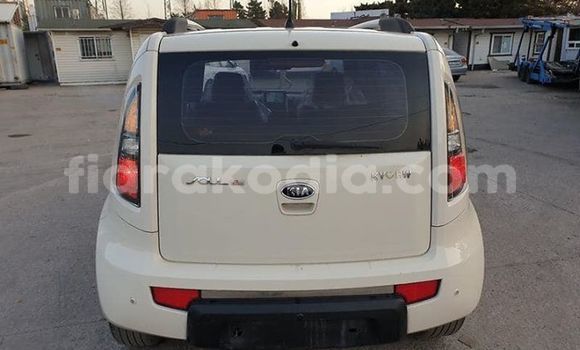 Hividy Kia Soul fotsy Car in Antananarivo in Analamanga Hividy Kia Soul fotsy Car in Antananarivo in Analamanga
