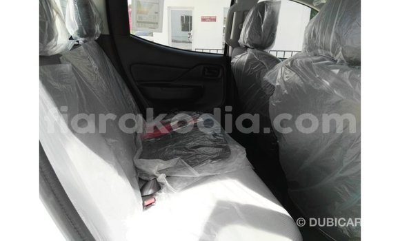 Acheter Import Voiture Mitsubishi L200 Blanc à Import - Dubai, Diana Acheter Import Voiture Mitsubishi L200 Blanc à Import - Dubai, Diana