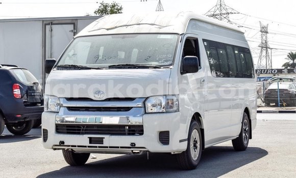 Hividy Toyota Hiace fotsy Car in Import - Dubai in Diana Hividy Toyota Hiace fotsy Car in Import - Dubai in Diana