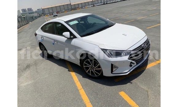 Hividy Hyundai Elantra fotsy Car in Import - Dubai in Diana Hividy Hyundai Elantra fotsy Car in Import - Dubai in Diana