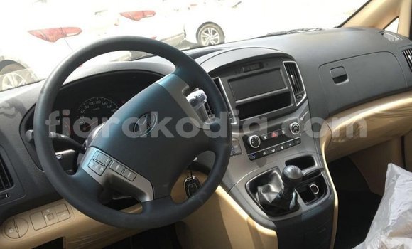 Hividy Hyundai Accent fotsy Car in Import - Dubai in Diana Hividy Hyundai Accent fotsy Car in Import - Dubai in Diana