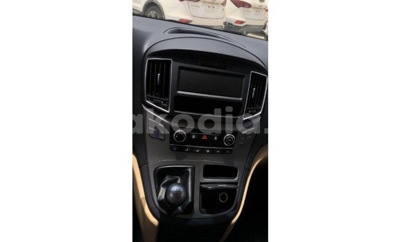 Hividy Hyundai Accent fotsy Car in Import - Dubai in Diana Hividy Hyundai Accent fotsy Car in Import - Dubai in Diana