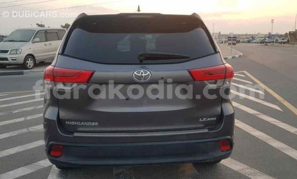 Hividy Toyota Highlander Hafa Car in Import - Dubai in Diana Hividy Toyota Highlander Hafa Car in Import - Dubai in Diana