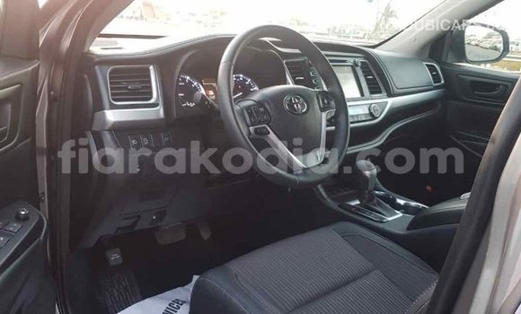 Hividy Toyota Highlander Hafa Car in Import - Dubai in Diana Hividy Toyota Highlander Hafa Car in Import - Dubai in Diana