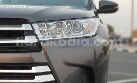 Hividy Toyota Highlander Hafa Car in Import - Dubai in Diana Hividy Toyota Highlander Hafa Car in Import - Dubai in Diana