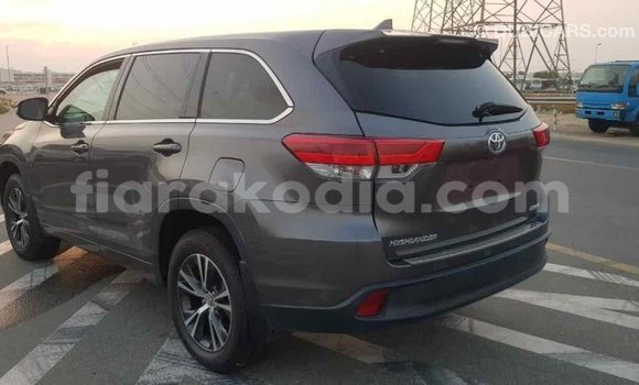 Hividy Toyota Highlander Hafa Car in Import - Dubai in Diana Hividy Toyota Highlander Hafa Car in Import - Dubai in Diana